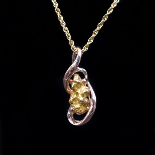 GOLD NUGGET TWIST PENDANT